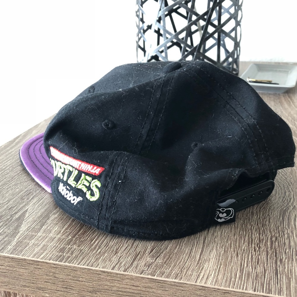Black Snapback Hat With Pizza Patch - image 2